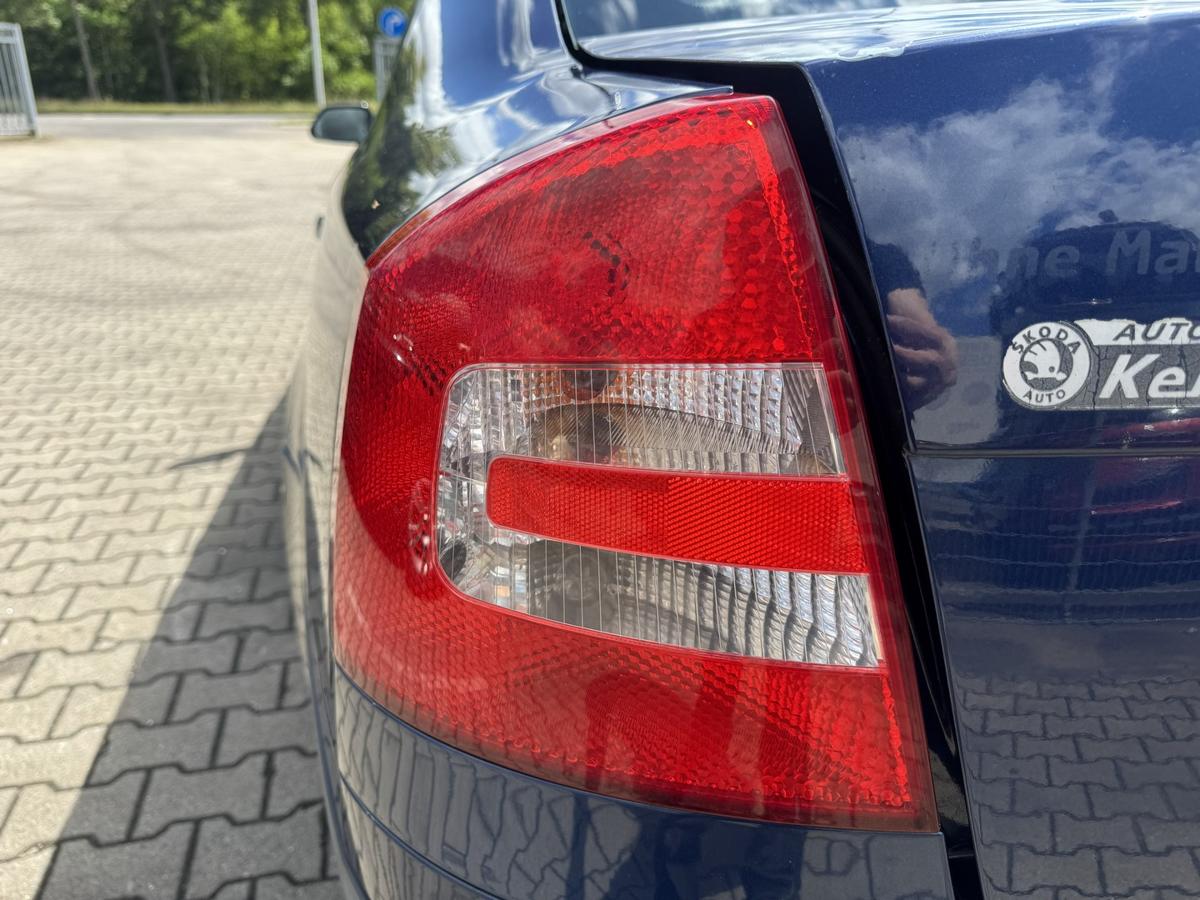 Skoda Octavia 2 1Z original R&uuml;cklicht R&uuml;ckleuchte Schlussleuchte links Flie&szlig;heck Bj.2008